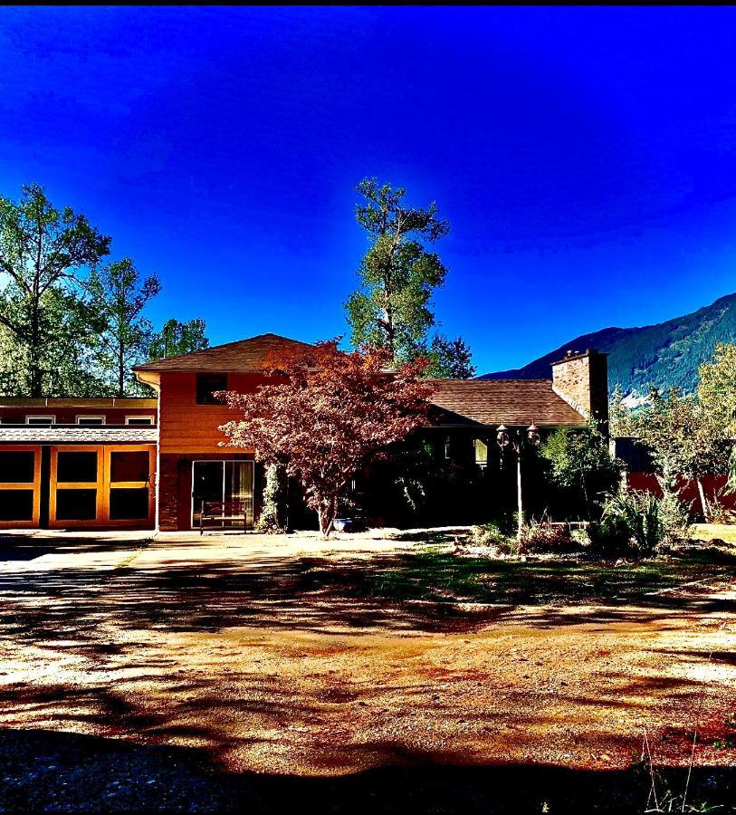Country Home, Sleeps 6 Pets Friendly Port Alberni Extérieur photo